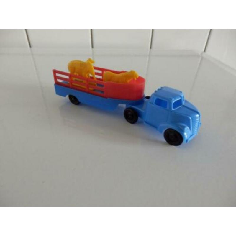 Plastic vrachtauto - oplegger met dieren