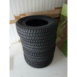 Vredestein arctrac suv spijkerbanden