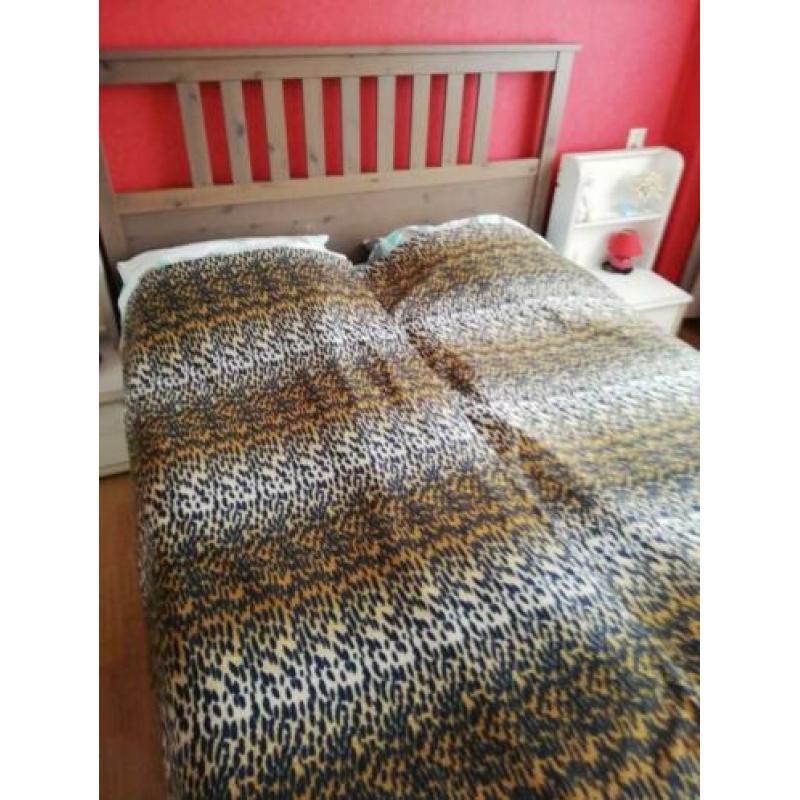 ikea Hemnes bed 160x200