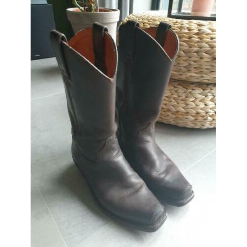 Sendra laarzen donkerbruin maat 39