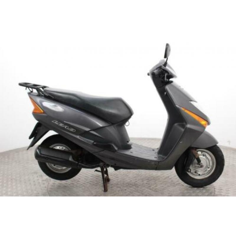 Honda SCV 100 Lead (bj 2005)