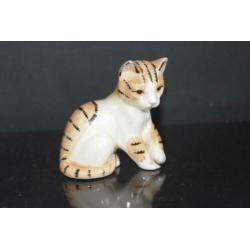 Schattig vintage beeldje kat poes