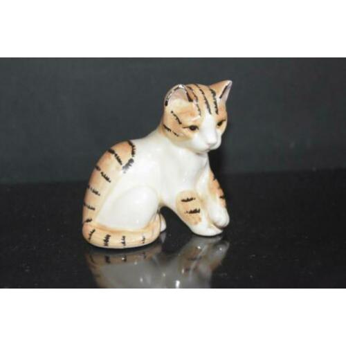 Schattig vintage beeldje kat poes