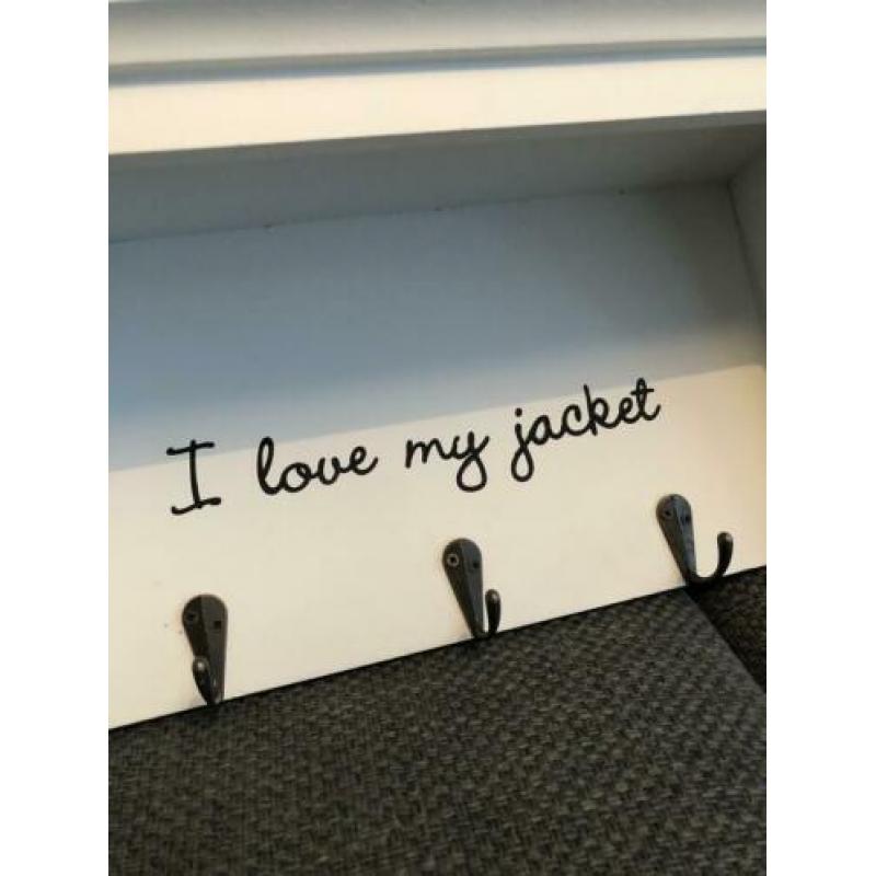 Kinderkapstok van hout