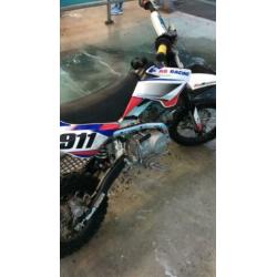 Ycf 125