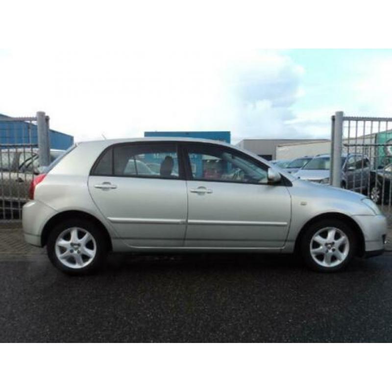 TOYOTA Corolla 2.0 D-4D 116 5DR ANNIVERSARY