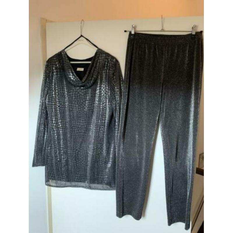Feest outfit zwart/zilver. Maat 42