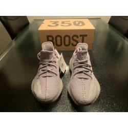 Yeezy Boost 350 V2 Tail Light 37 1/3 | us 5 | uk 4 1/2
