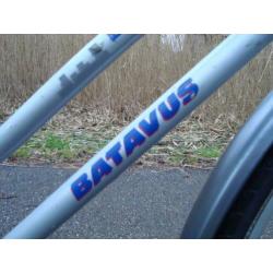 Sterke 28inch Batavus damesfiets met remnaaf, rijklaar