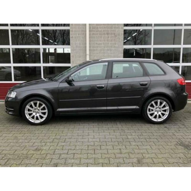 Audi A3 Sportback 1.6 TDI Attraction Business Edition | KEUR