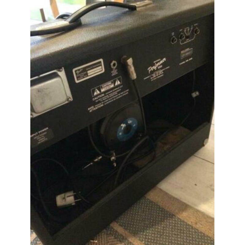 Fender Performer 1000