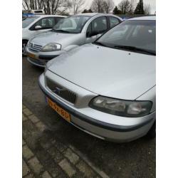Volvo V70 2.4 140PK AUT 2000 Grijs nu Met apk nieuw
