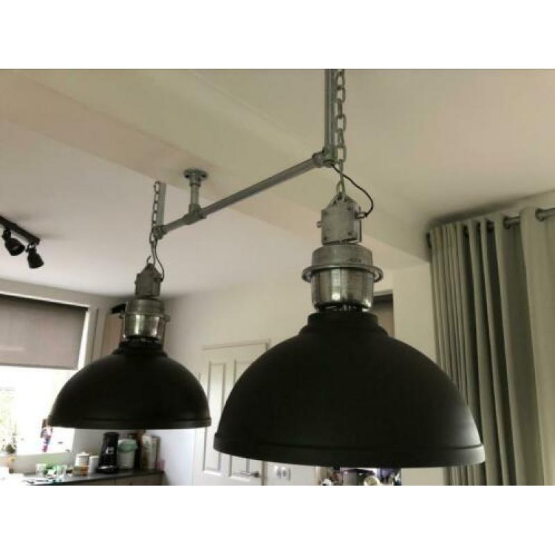 Industriële eetkamer lamp