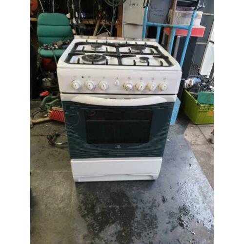 Indesit electrisch gas oven