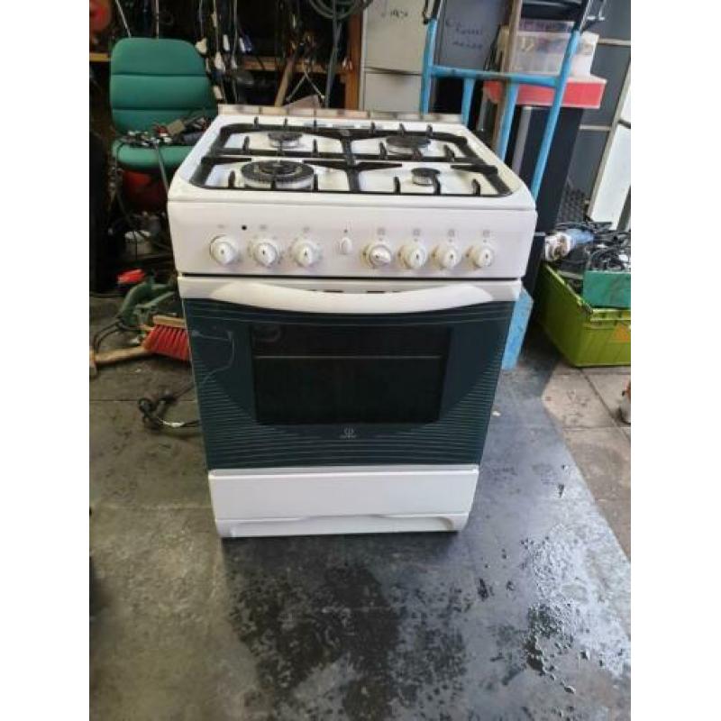 Indesit electrisch gas oven
