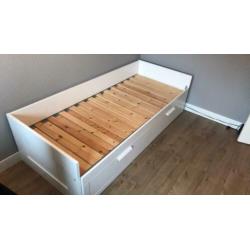 IKEA bed 90x200