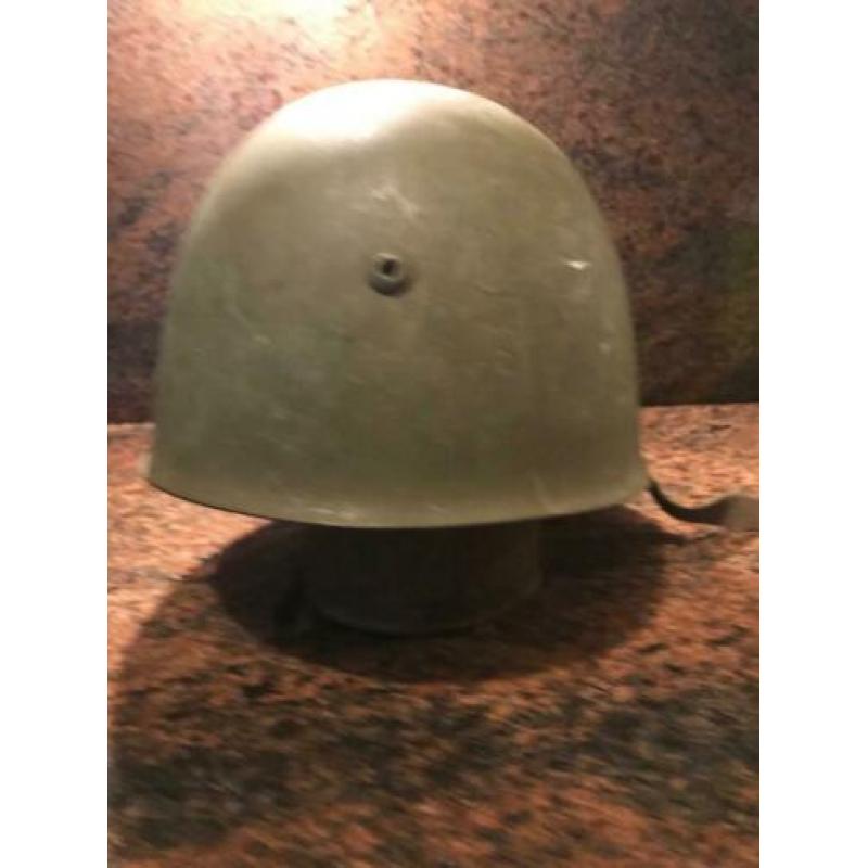 Italiaanse helm model 33