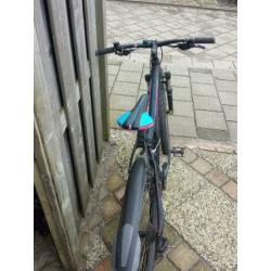 Cube Access WLS Disc 2016 16 inch met 27,5 wielen
