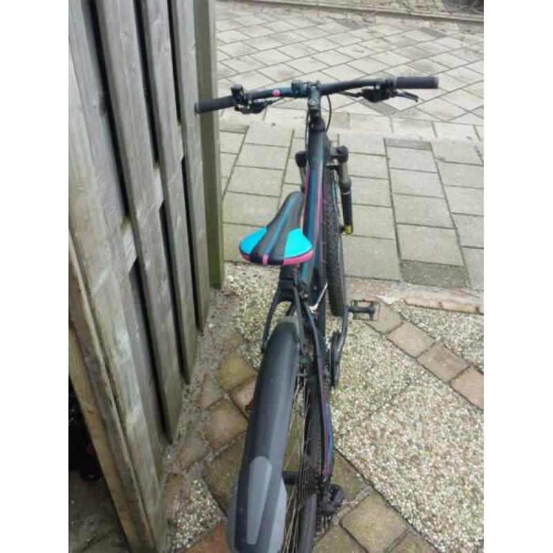 Cube Access WLS Disc 2016 16 inch met 27,5 wielen