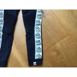 Z8 jogging broek maat 122