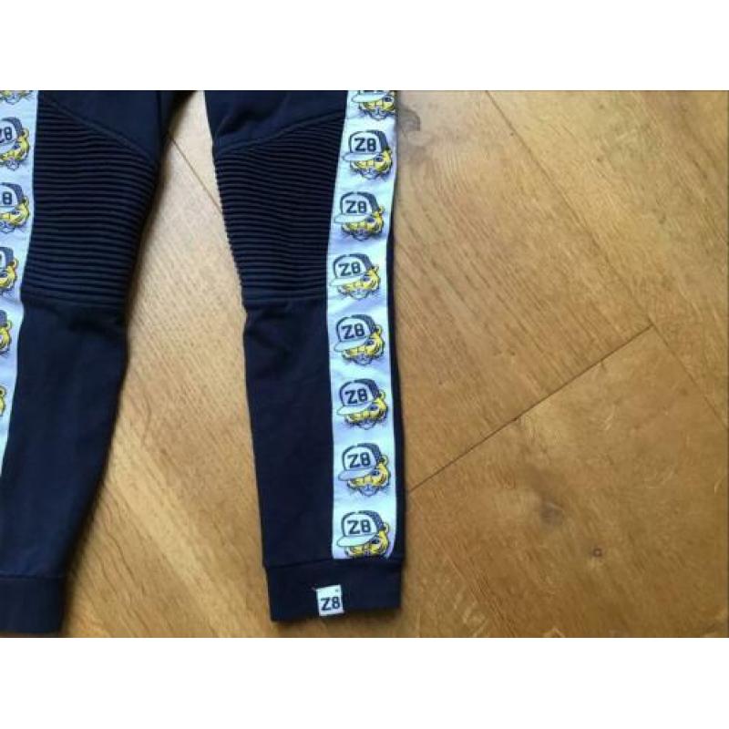 Z8 jogging broek maat 122