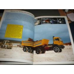 Folder RENAULT MAXTER modellen uit 7 - 1993