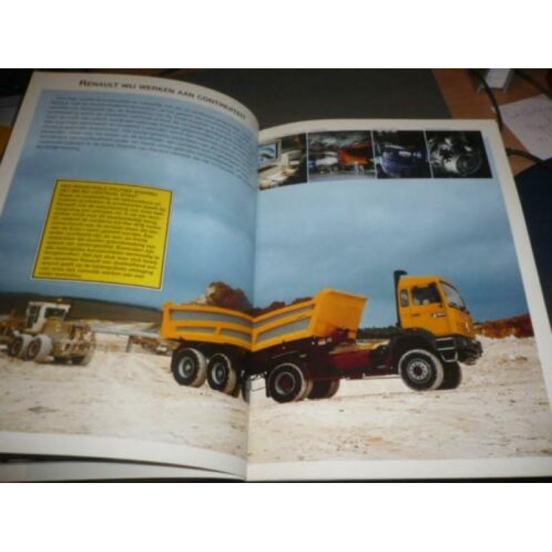 Folder RENAULT MAXTER modellen uit 7 - 1993