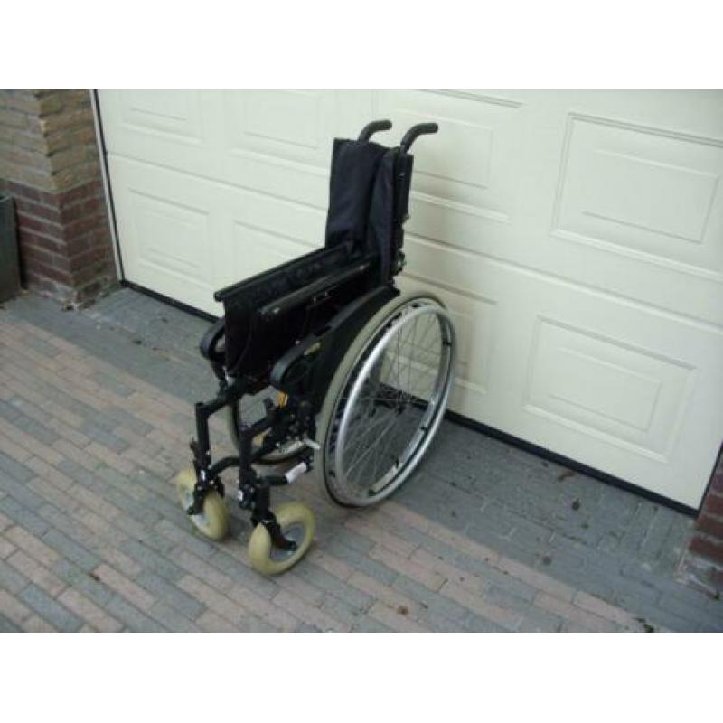 Rolstoel - Quickie - Zonder arm en voetsteunen ( Bieden )