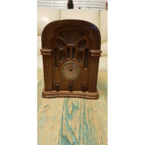 Klassieke retro radio/cassette type LW-736.