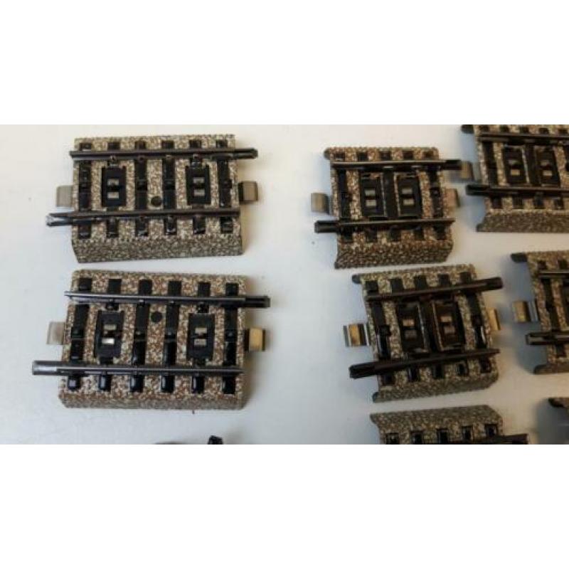 Diverse MARKLIN H0 M rail passtukjes