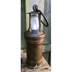 mijnwerkerslamp eind 1800 begin 1900