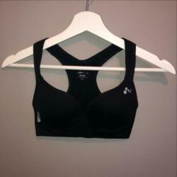 Only Play zwarte sport BH met vulling maat S