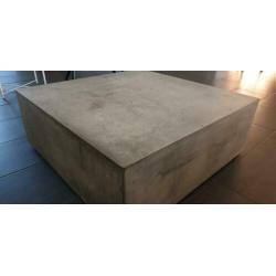 Industriële betonnen salontafel 80x80x28