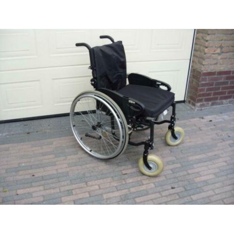 Rolstoel - Quickie - Zonder arm en voetsteunen ( Bieden )