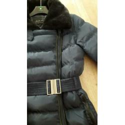 Winterjas maat 36. Bijna nieuw. Kleur donkerblauw