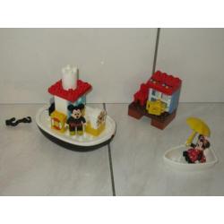 Duplo Disney boot met Mickey en Minnie Mouse