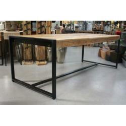 Mooie stoere eettafel metaal mangohout industrieel 220 x 100