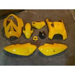 Kappenset 8delig NIEUW Keeway F-act Baotian Rebel geel