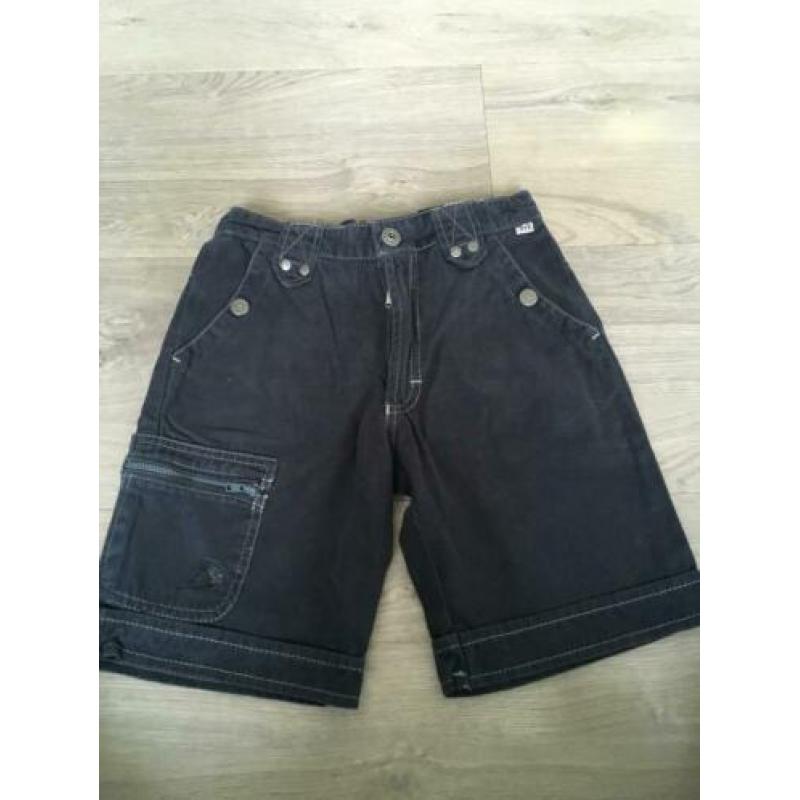 DOERAK korte bermuda broek blauw zeer netjes mt 140 ZD