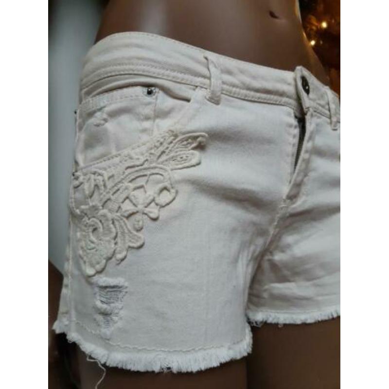 BERSHKA boho ibiza denim short spijkerbroek maat 36