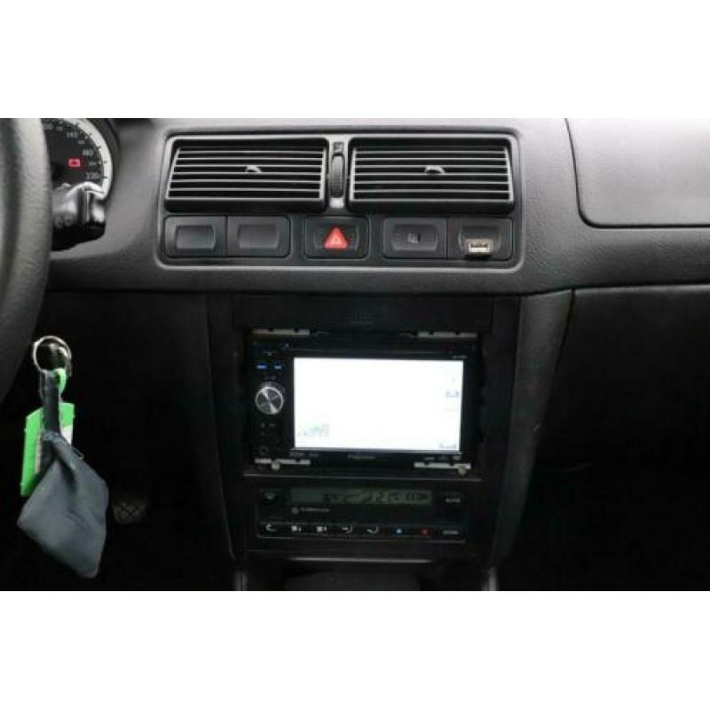 Volkswagen Golf 1.6-16V FSI Ocean *Lees advertentie* | 5-Deu