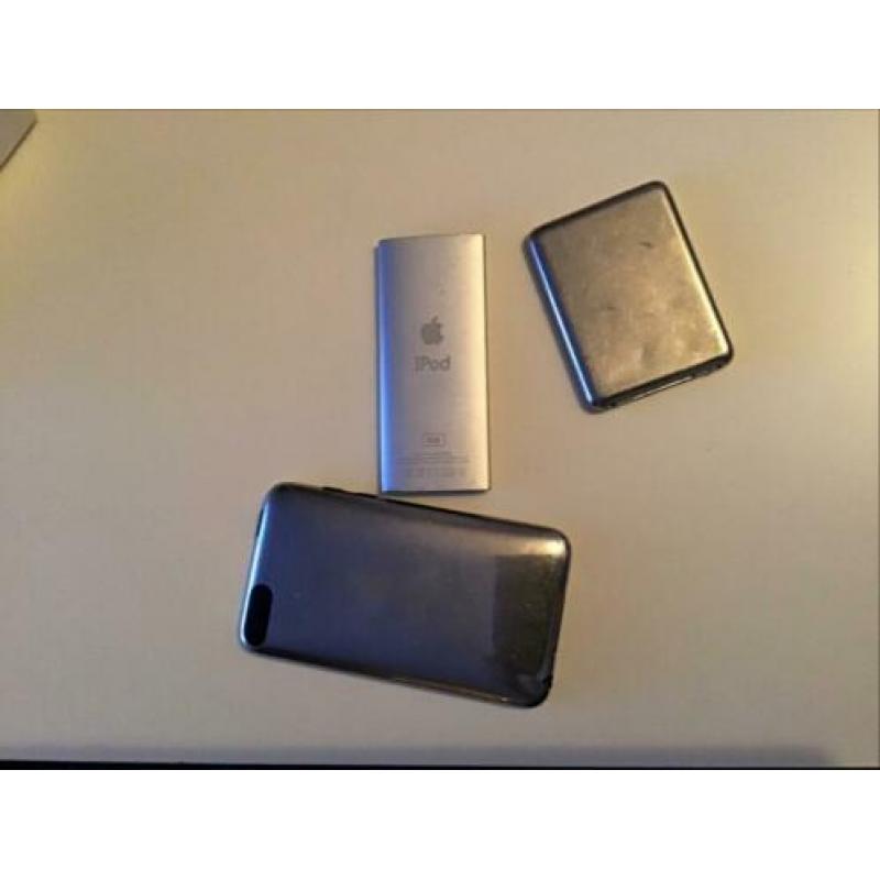 ????3x IPod, gewoon voor de leuk niet voor dagelijks gebruik