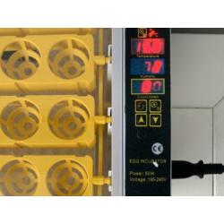 Broedmachine * NIEUW* 24 Ei, ophalen en of verzendkosten