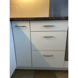 Volledige (hoek) keuken