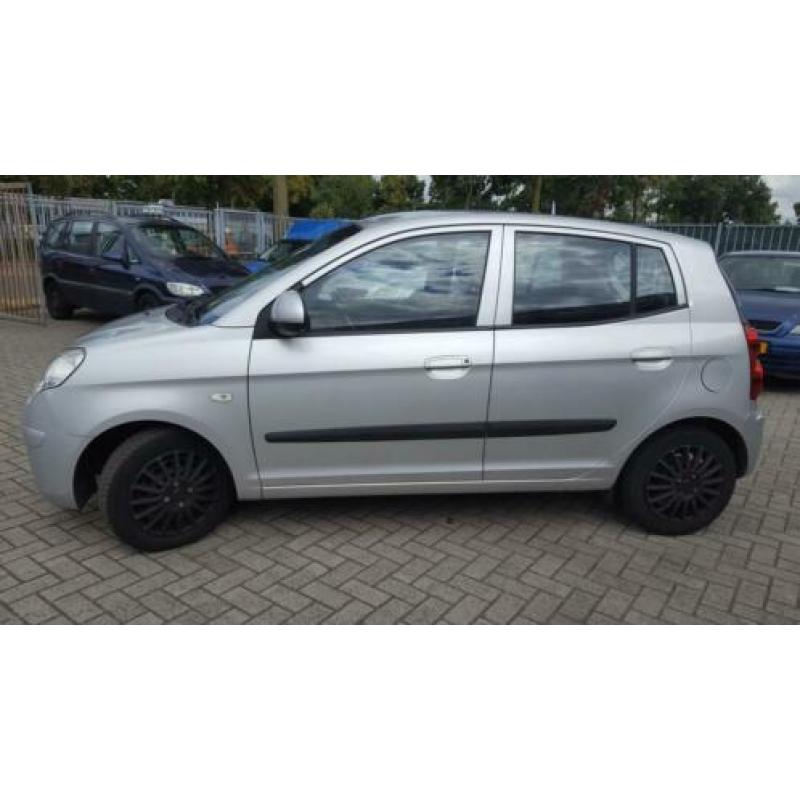 Kia Picanto 1.1 Fifteen - MET AIRCO - APK TOT : 16-03-2020