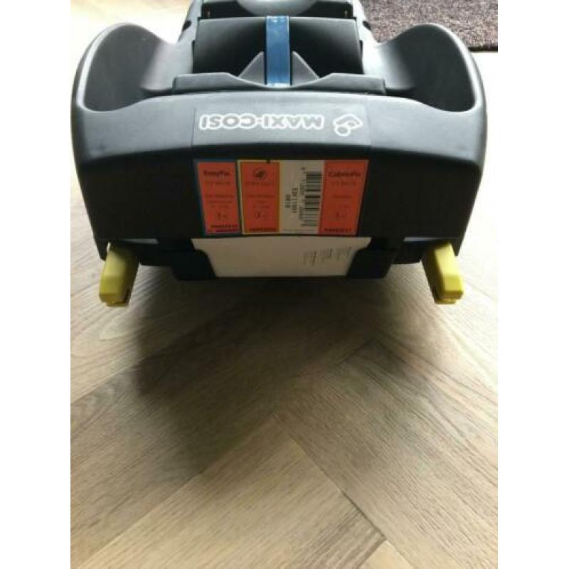 Maxi Cosi IsoFix EasyFix base en evt. Maxi Cosi CabrioFix