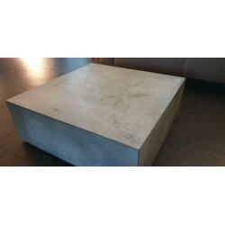Industriële betonnen salontafel 80x80x28