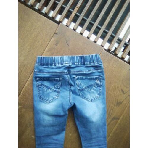 Skinny jeans retour maat 116 model Elvira tregging fit