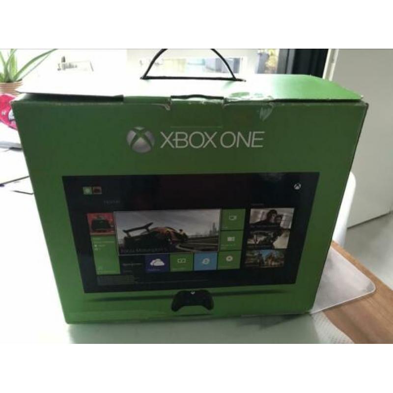 Xbox one + controller + headset