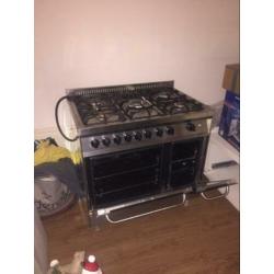 5 pits gasfornuis met 2 ovens